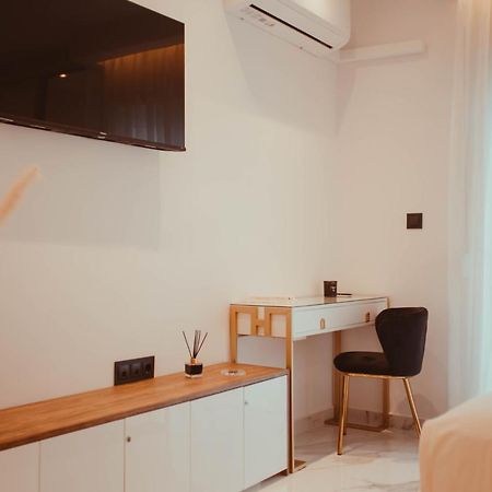 Aelia - Luxury Central Suite Alexandroupolis Exteriör bild