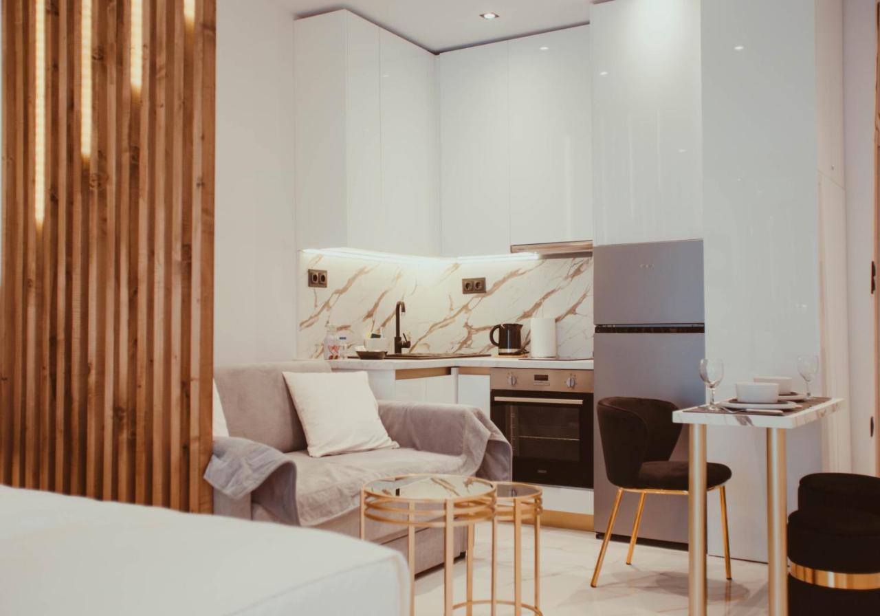 Aelia - Luxury Central Suite Alexandroupolis Exteriör bild