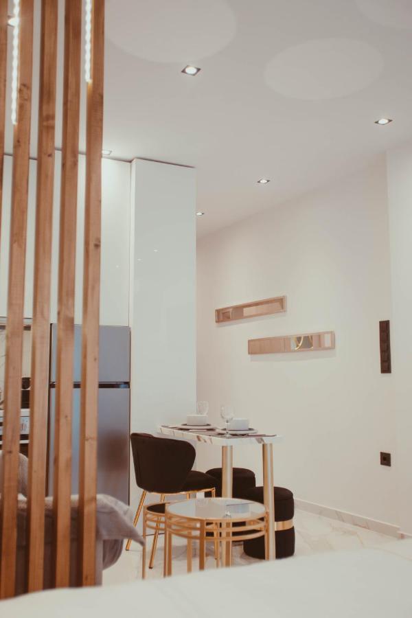 Aelia - Luxury Central Suite Alexandroupolis Exteriör bild